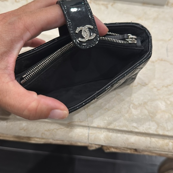 Chanel Matelasse Pouch Patent Black Multi Case - Picture 6 of 8